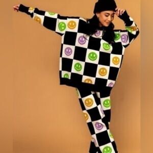 Good time girl Dressed in LaLa 2 piece sweater set